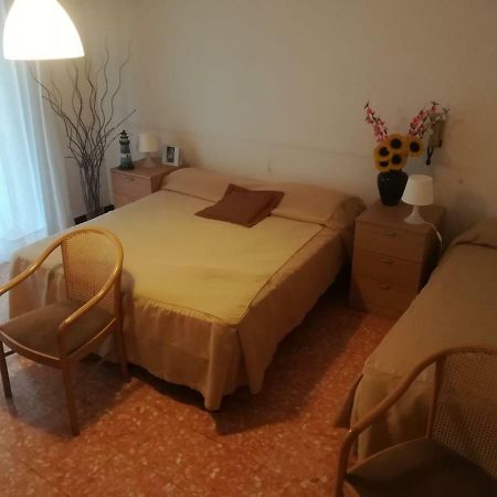 Hotel Olimpia Аласио Екстериор снимка