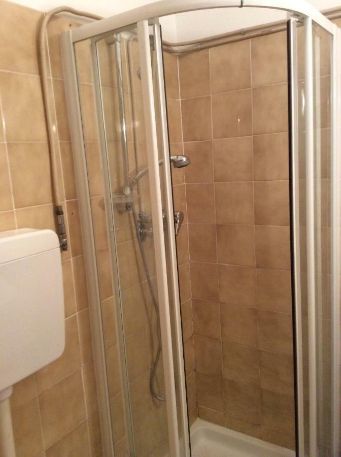 Hotel Olimpia Аласио Екстериор снимка